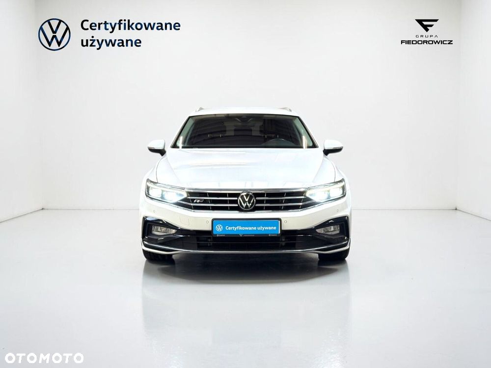 Volkswagen Passat - 17