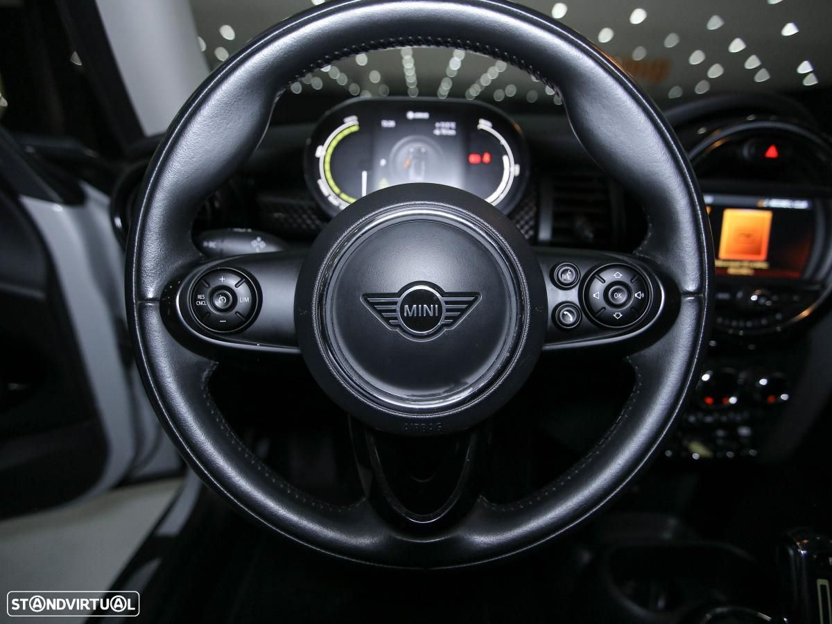 MINI 3 Portas Cooper SE S - 12