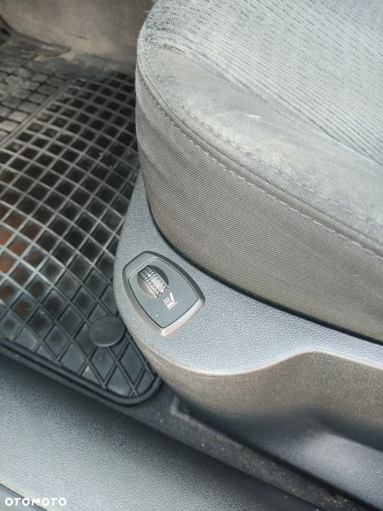Renault Laguna dCi 110 FAP Dynamique - 10