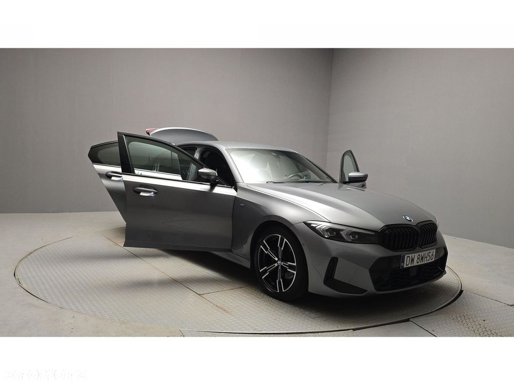 BMW Seria 3 320d xDrive mHEV M Sport - 14