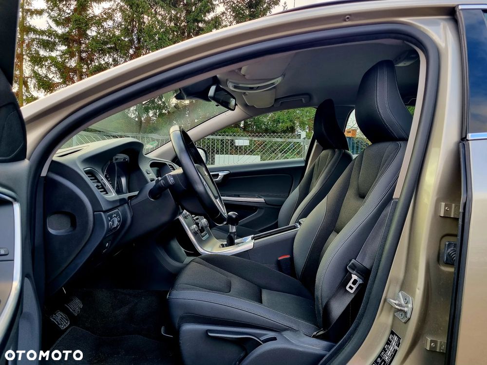 Volvo V60 D3 Edition - 10
