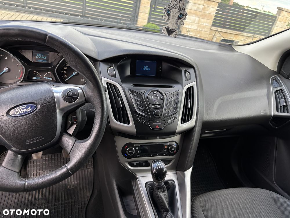 Ford Focus - 11