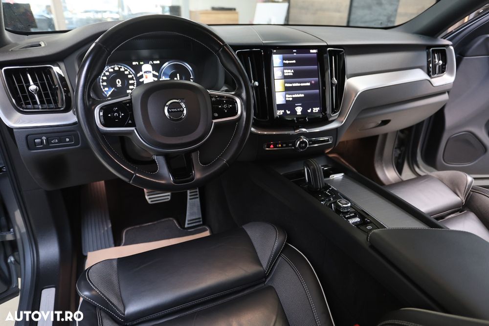 Volvo XC 60 T6 AWD Recharge Geartronic RDesign - 15