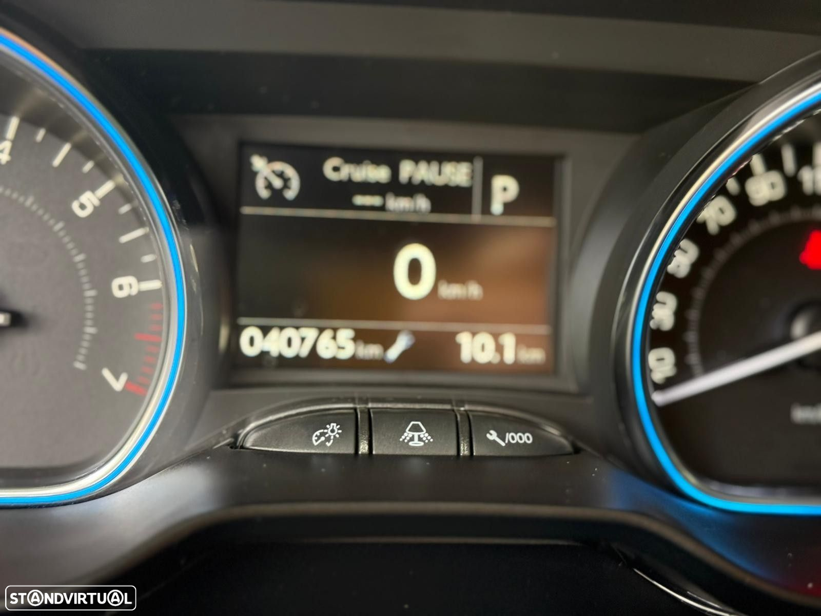 Peugeot 2008 1.2 PureTech Allure EAT6 - 16