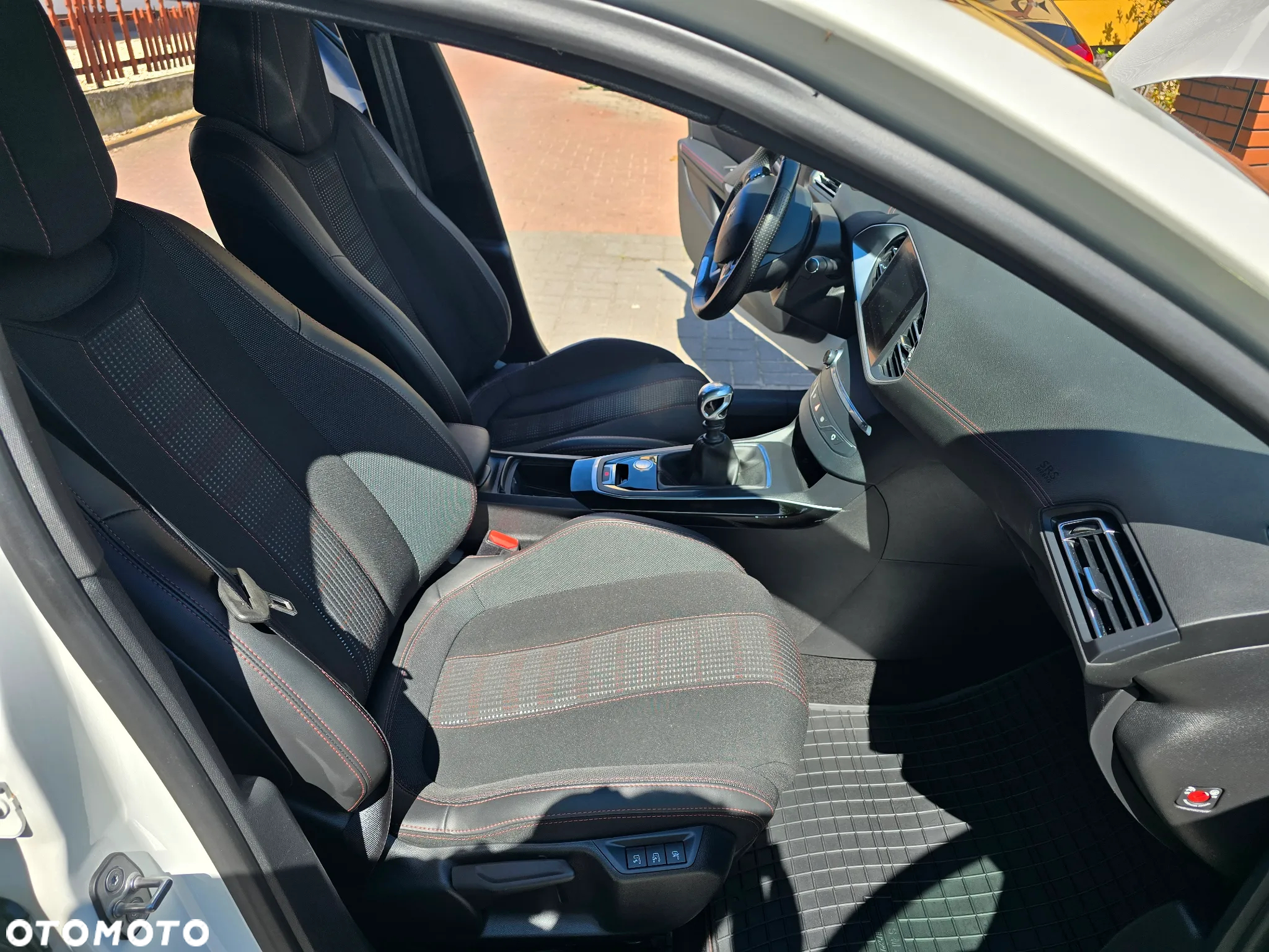 Peugeot 308 1.2 PureTech GPF GT Pack S&S - 21
