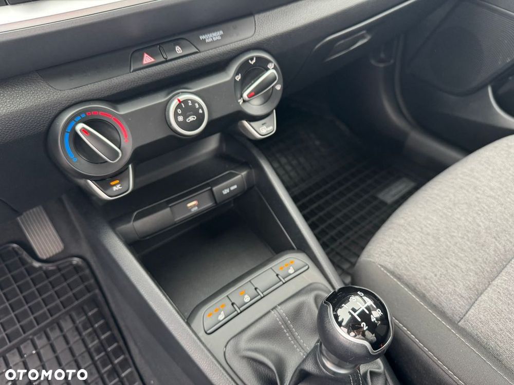 Kia Stonic 1.2 M - 15