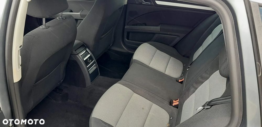 Skoda Superb 1.6 TDI Comfort - 10