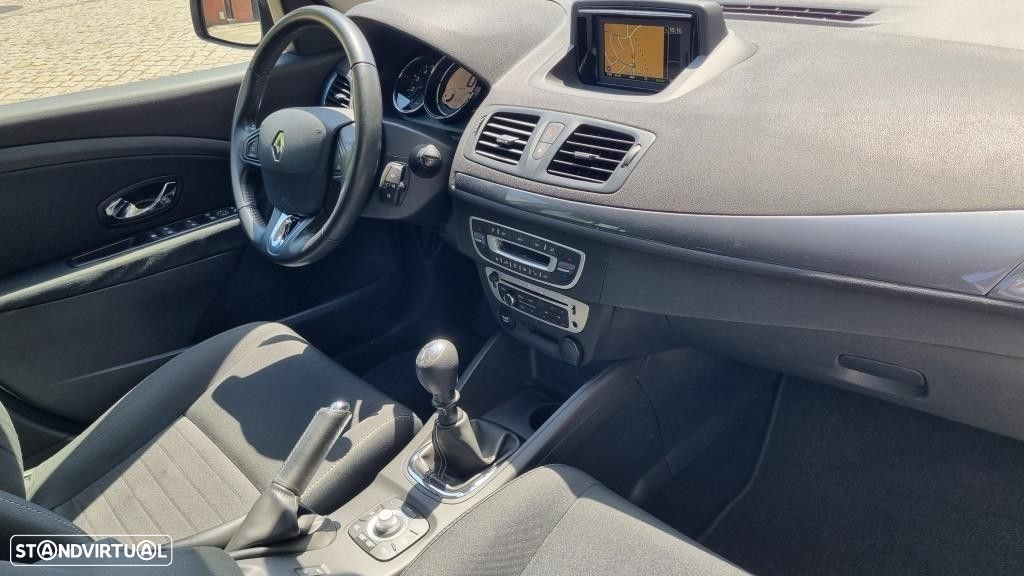 Renault Mégane Sport Tourer - 16
