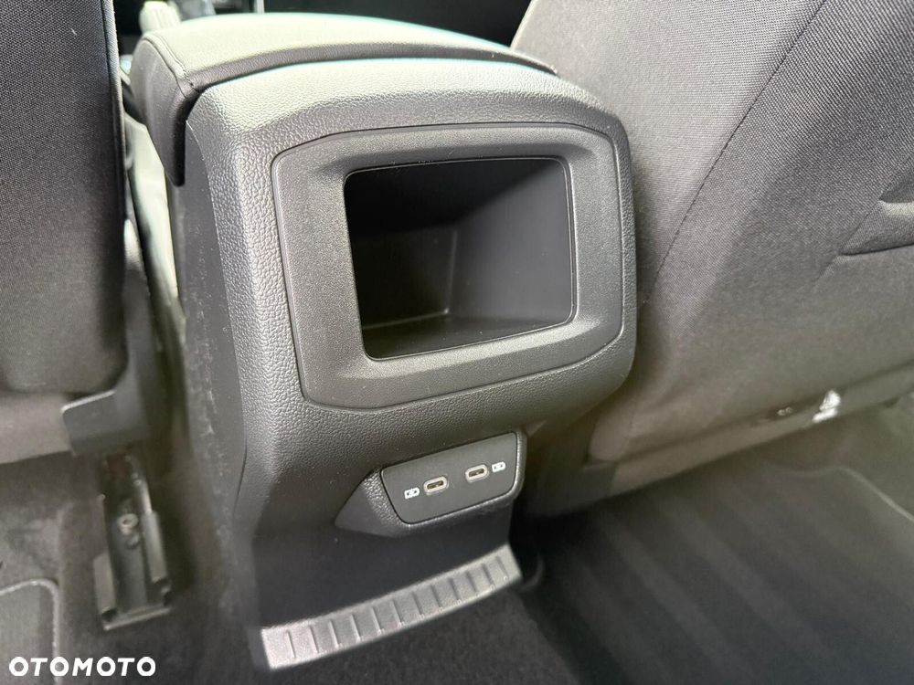 Volkswagen T-Cross - 14