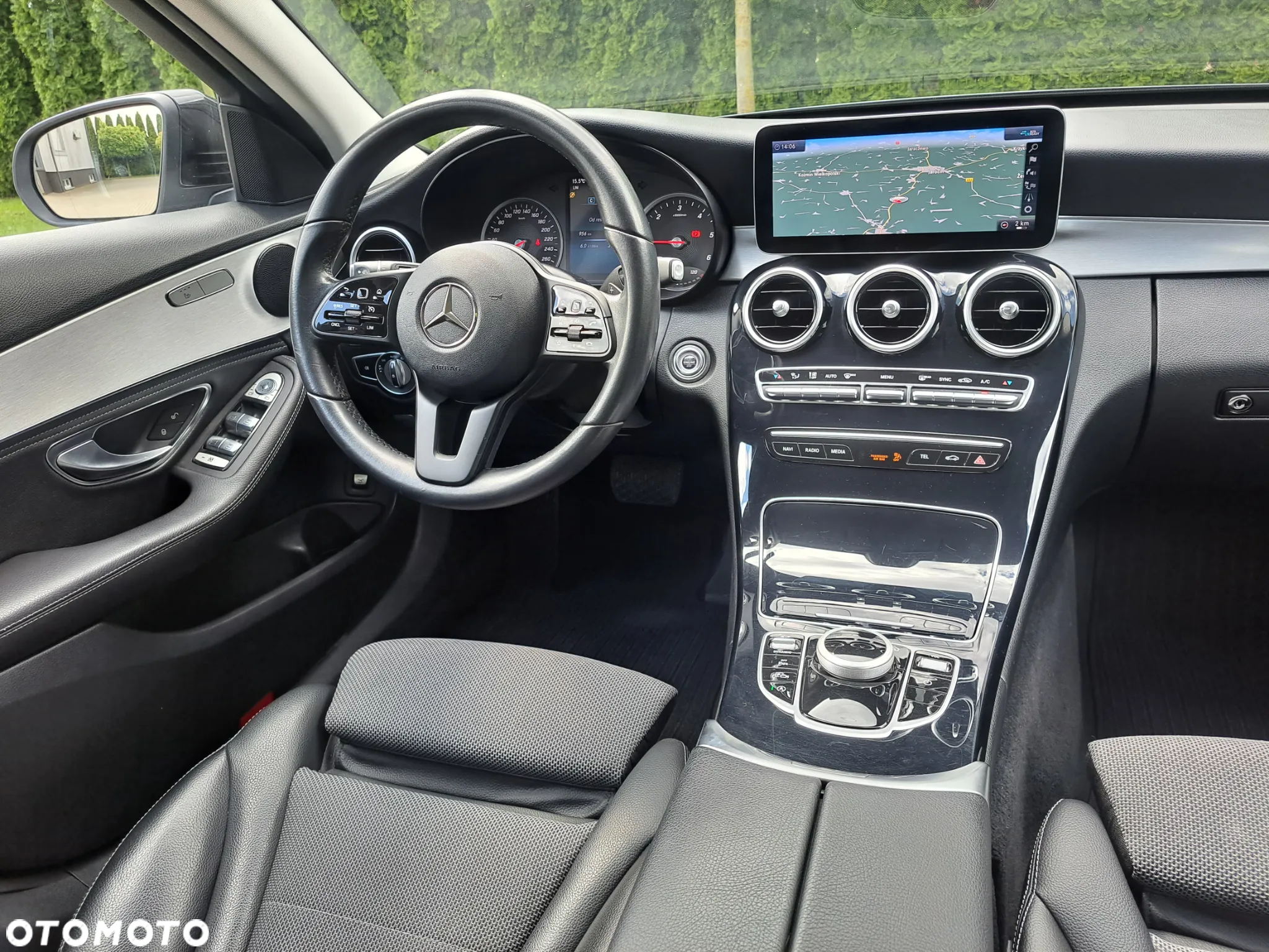 Mercedes-Benz Klasa C 220 d T 9G-TRONIC Avantgarde - 28