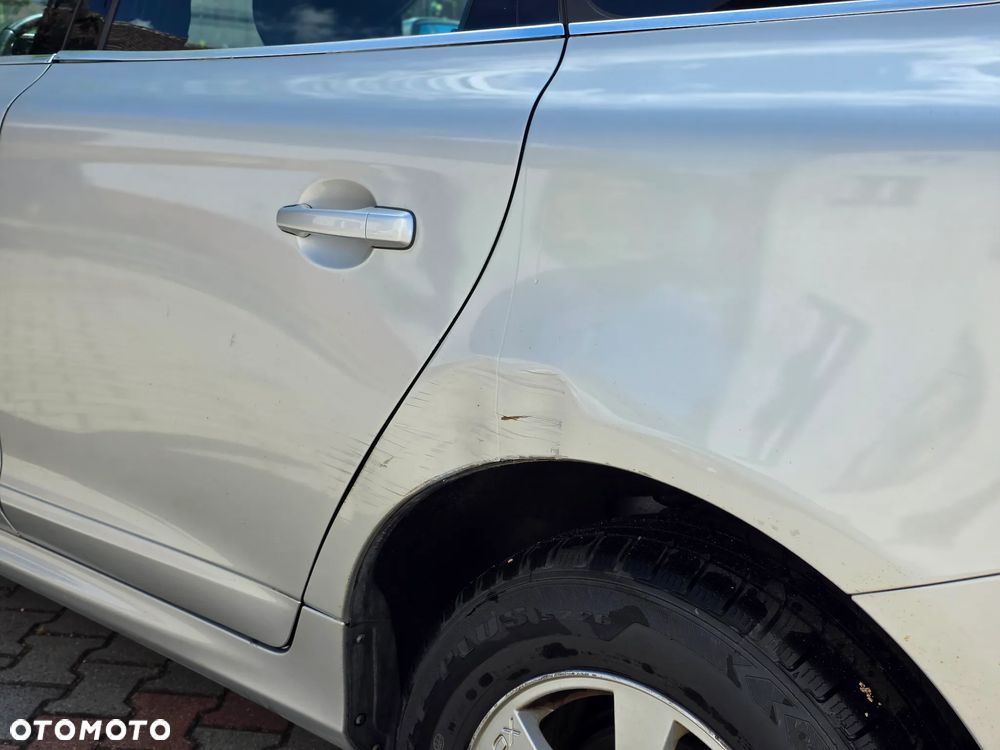 Volvo XC 60 D4 Geartronic Momentum - 5