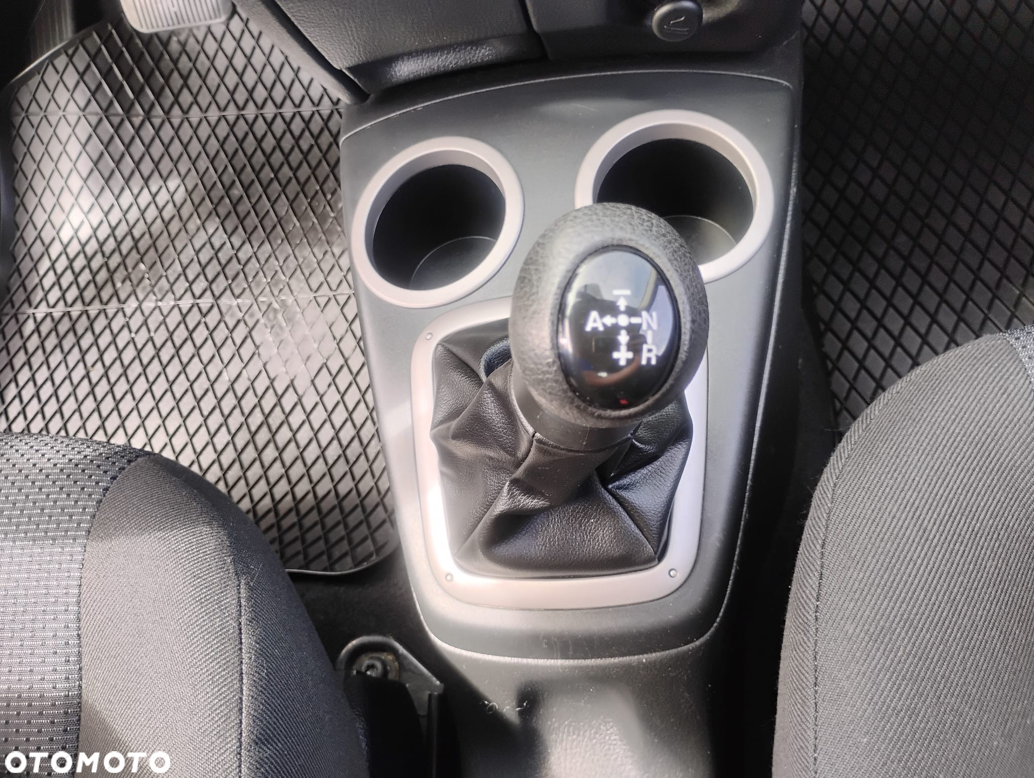 Mazda 2 1.4l Exclusive - 23