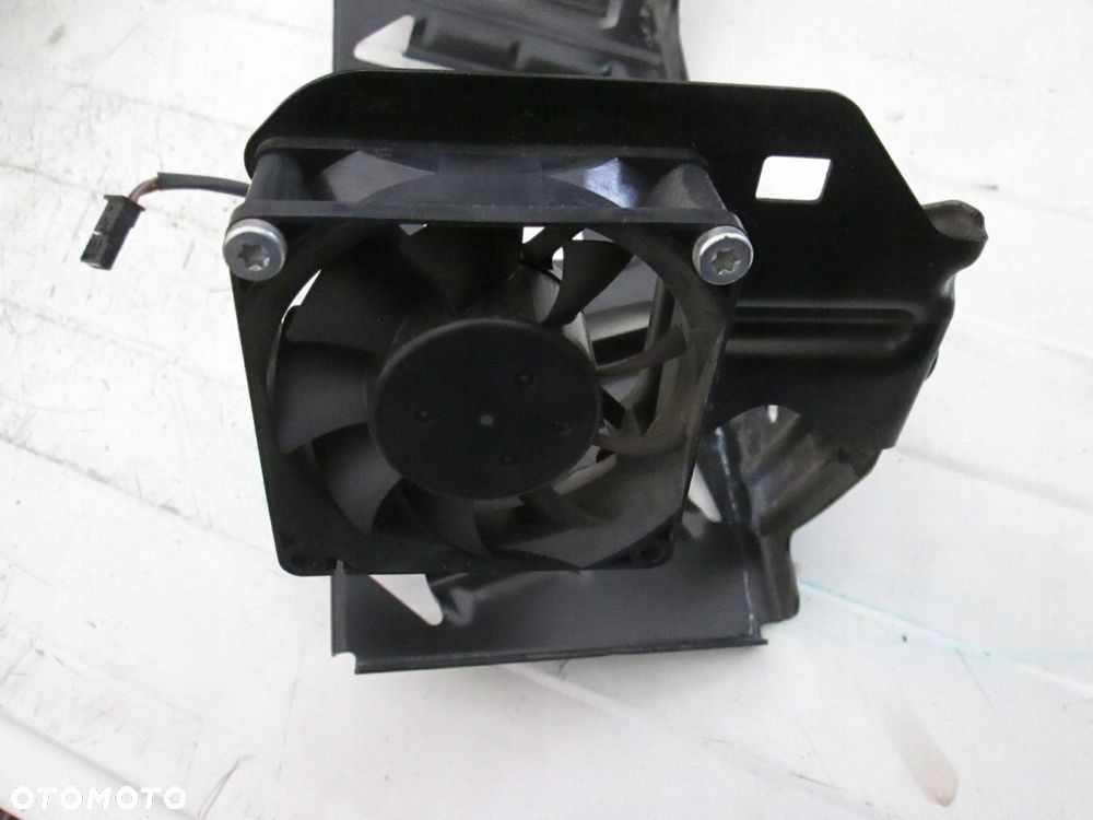 BMW F01 F02 UCHWYT STEROWNIKA PODSTAWA WZMACNIACZA - 2