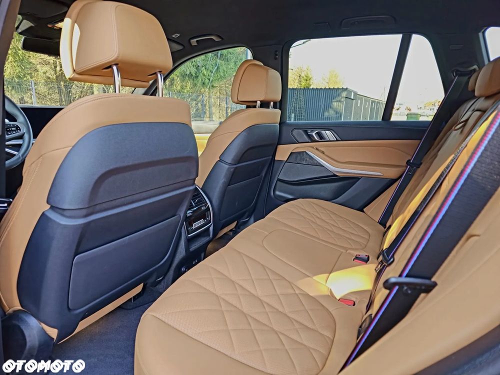 BMW X5 xDrive40i - 18