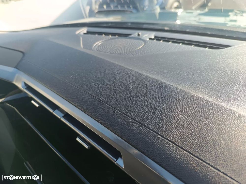 Peugeot 308 SW 1.2 PureTech Allure Pack EAT8 - 37