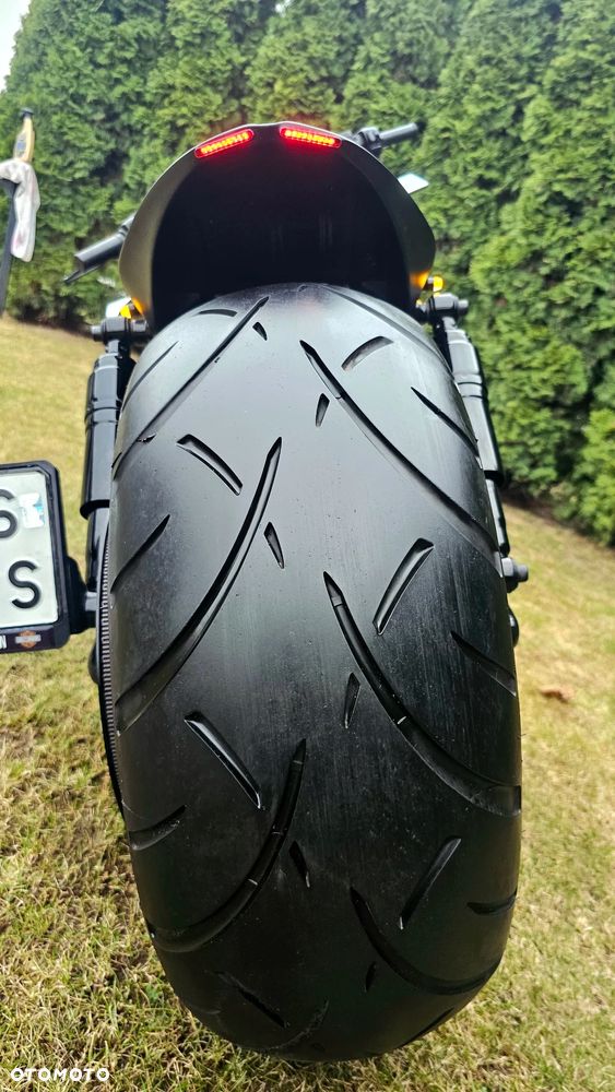 Harley-Davidson V-Rod Night Rod - 14