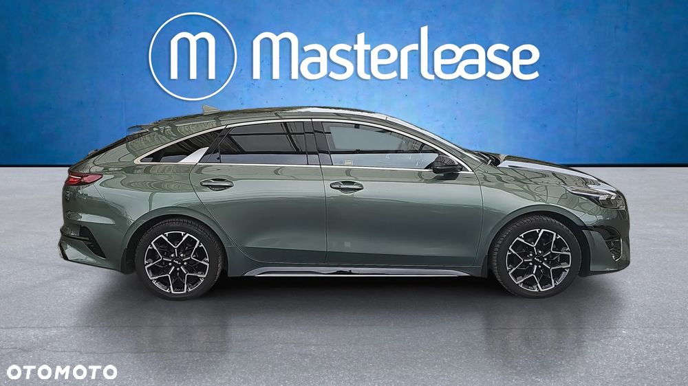 Kia Proceed 2023 photo 4