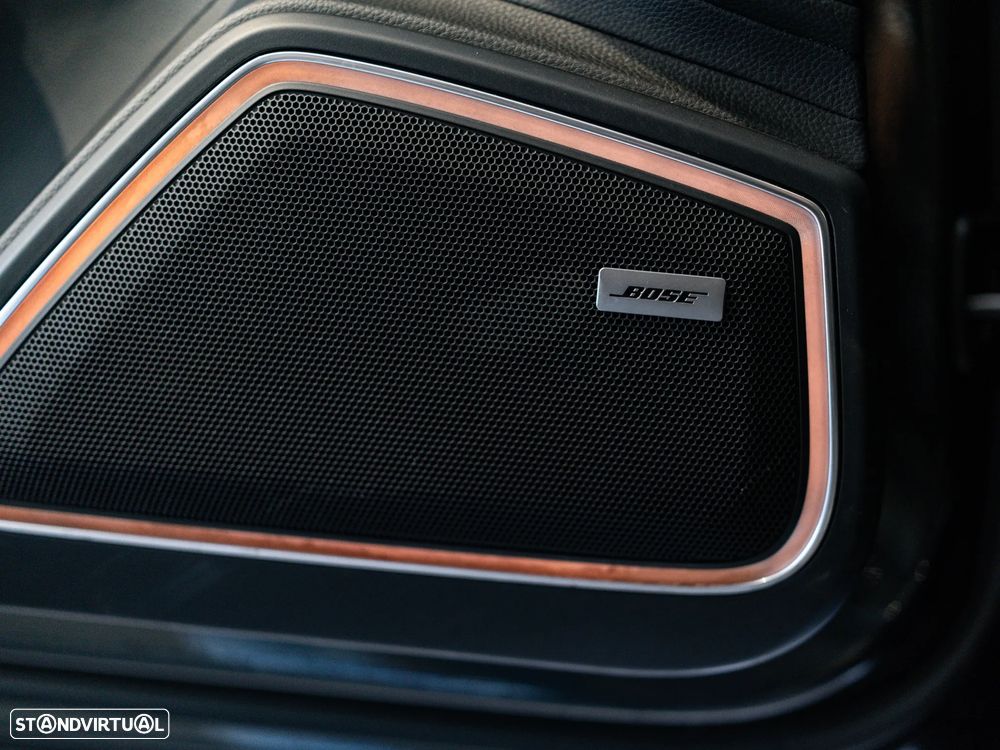 Porsche Panamera Sport Turismo 4 E-Hybrid Platinum Edition - 36