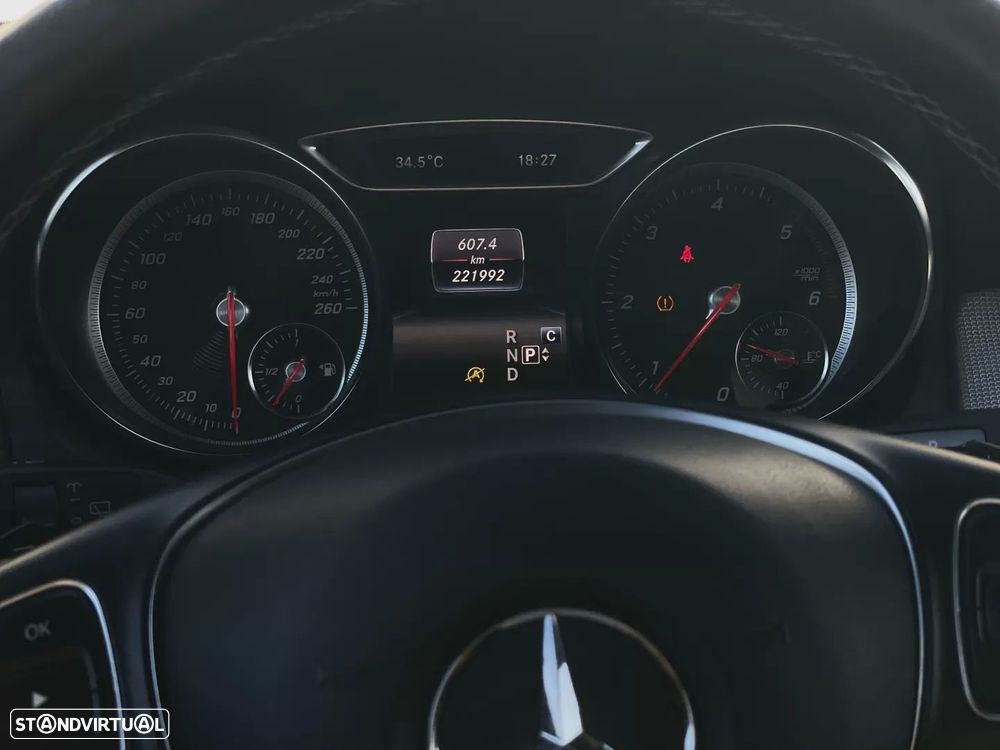 Mercedes-Benz CLA 180 d Shooting Brake Urban Aut. - 33