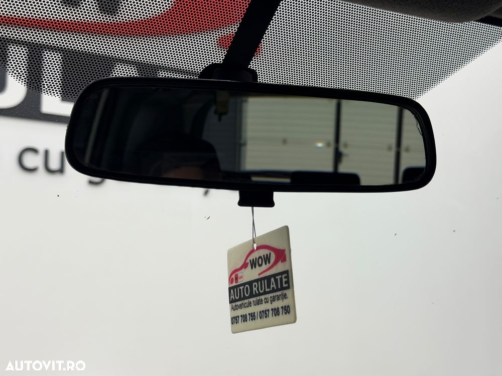 Toyota RAV4 2.2 D-4D 4x4 Sol - 25