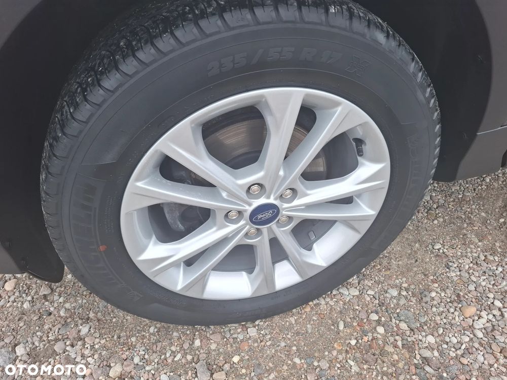 Ford Kuga 1.5 EcoBoost 2x4 Titanium - 16