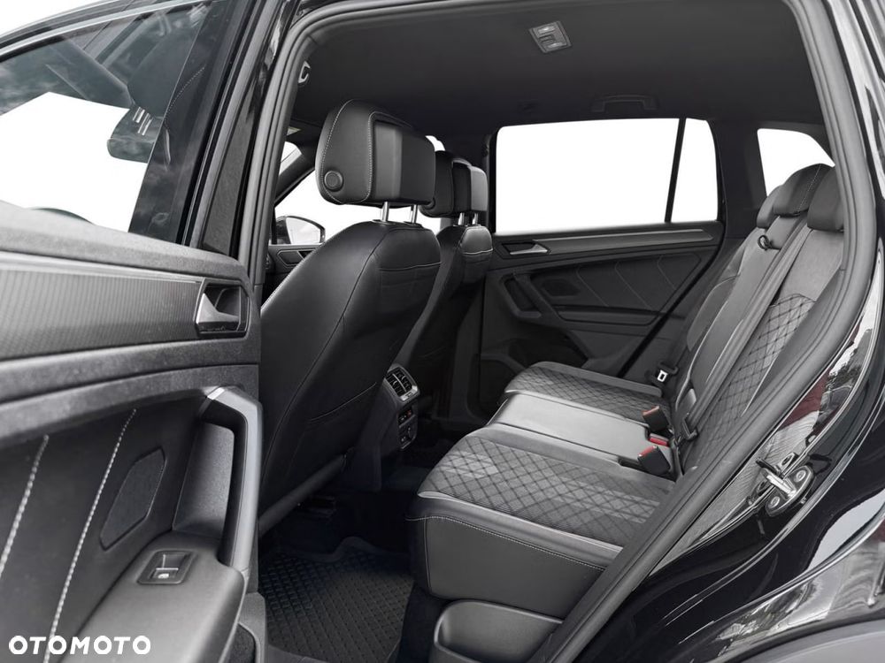 Volkswagen Tiguan 1.4 eHybrid OPF DSG R-Line - 23