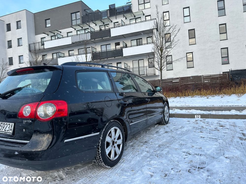 Volkswagen Passat 2.0 TDI DPF Individual - 11