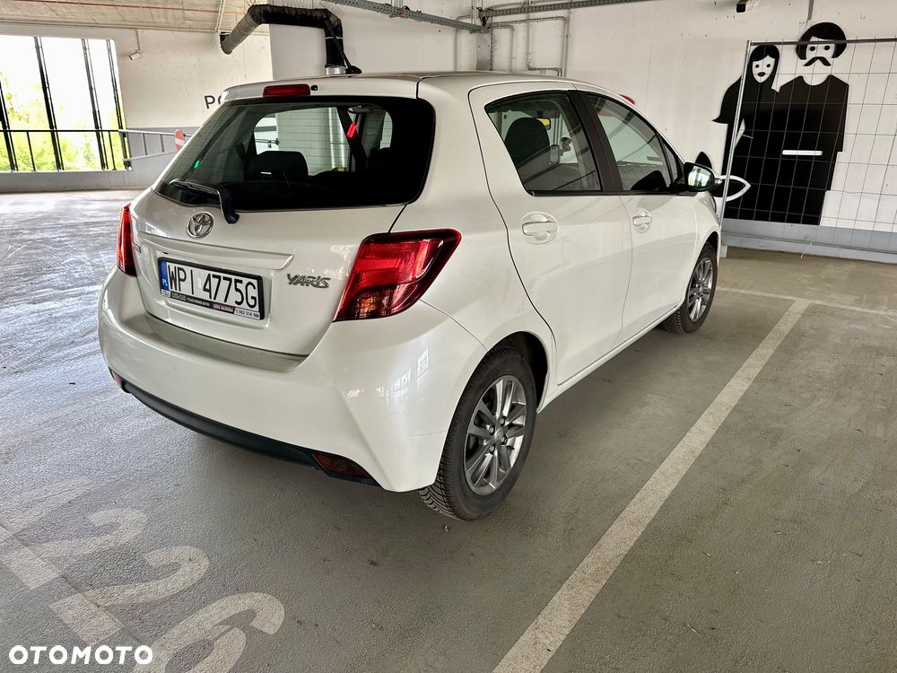 Toyota Yaris - 8