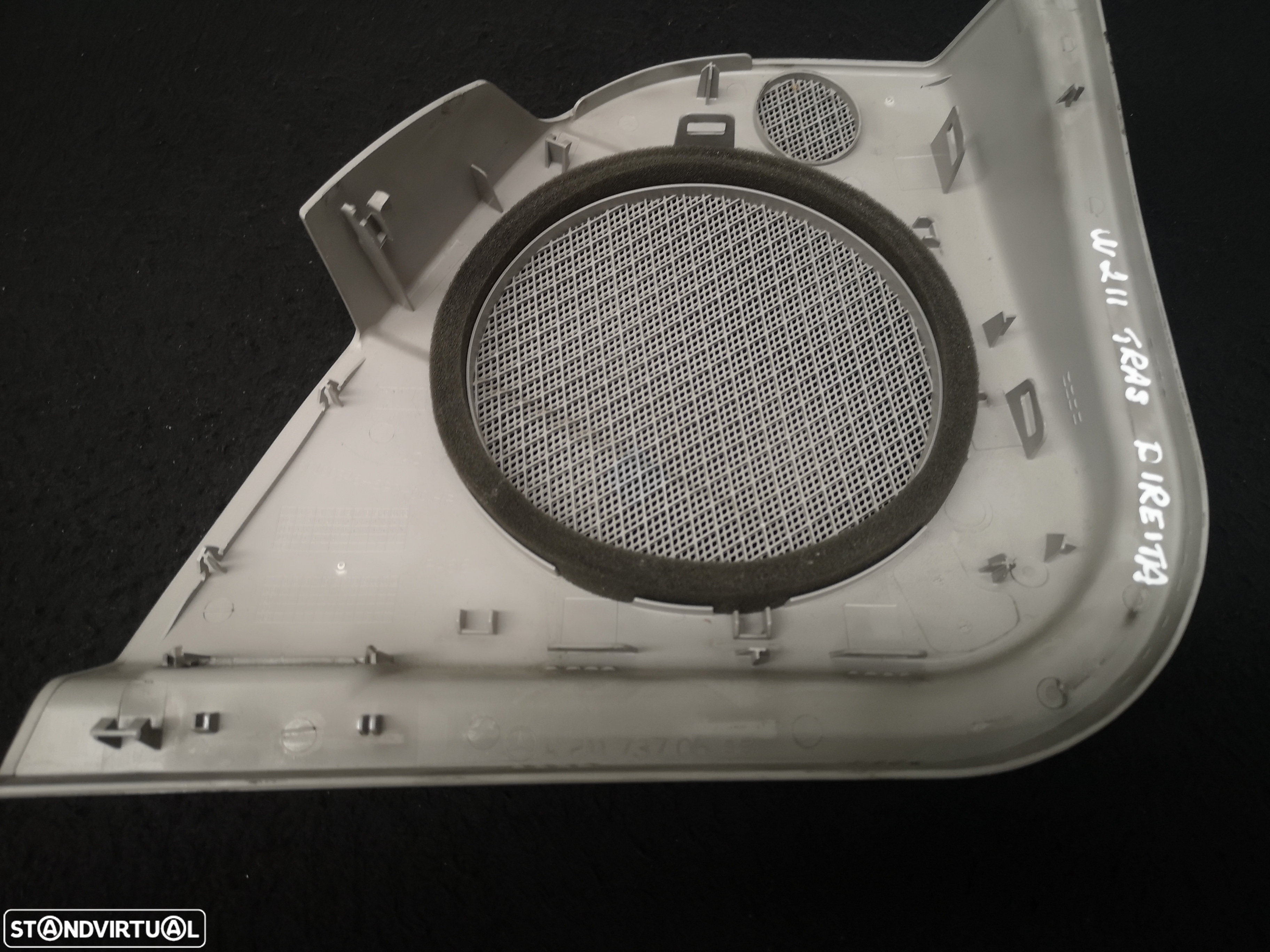 Tampa de coluna de som traseira direita Mercedes W211 class E 2003-2009 - 4