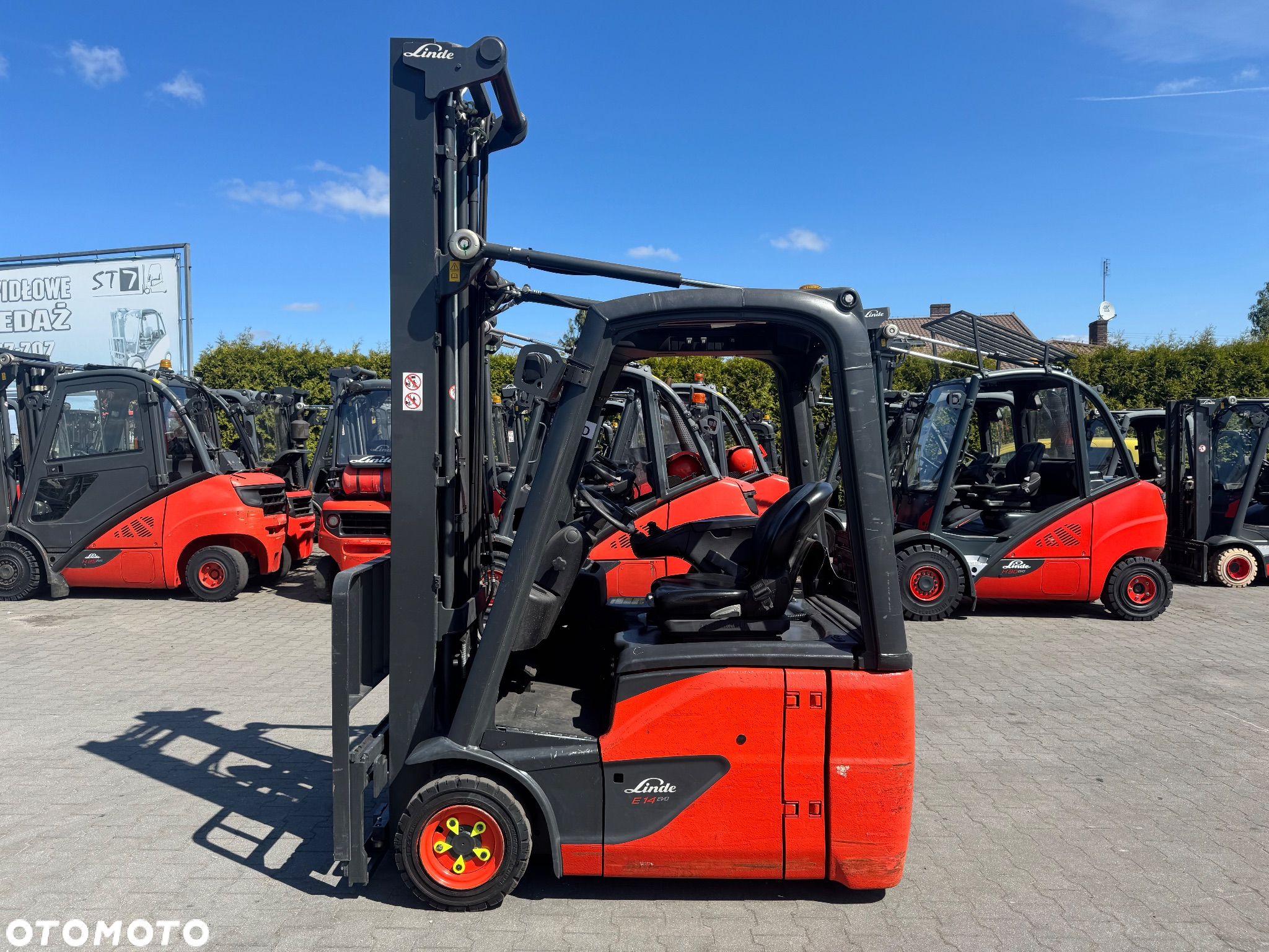 Linde E14  Evo Tylko 3560mth triplex przesuw wolny skok h16 h18 toyot e16 - 6