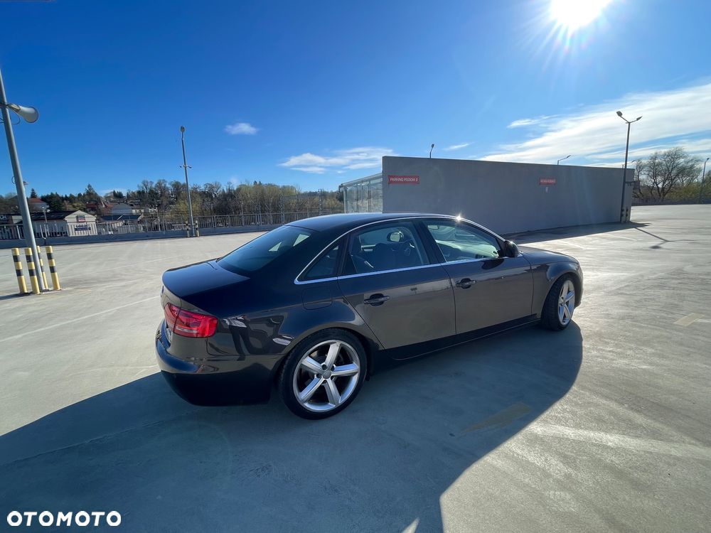 Audi A4 Limousine 2.0 TDI DPF Ambiente - 18