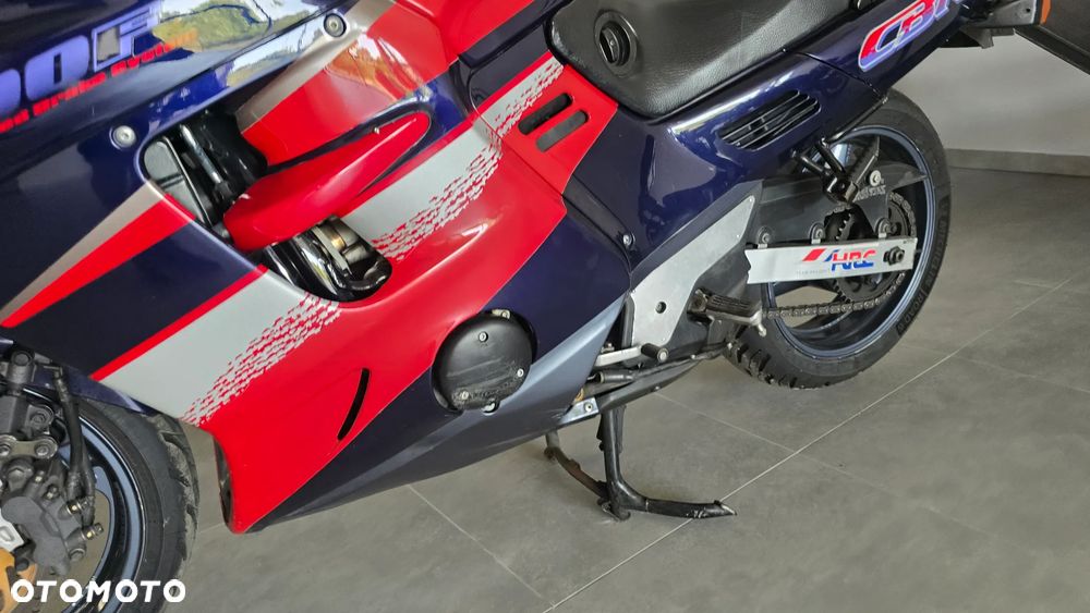 Honda CBR - 8