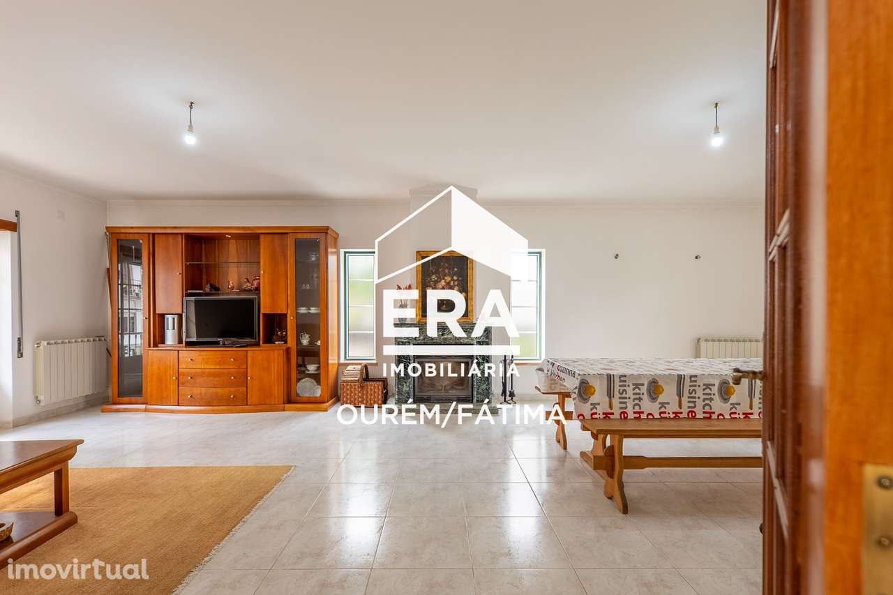 Moradia T5 centro cidade Ourém - Grande imagem: 5/59