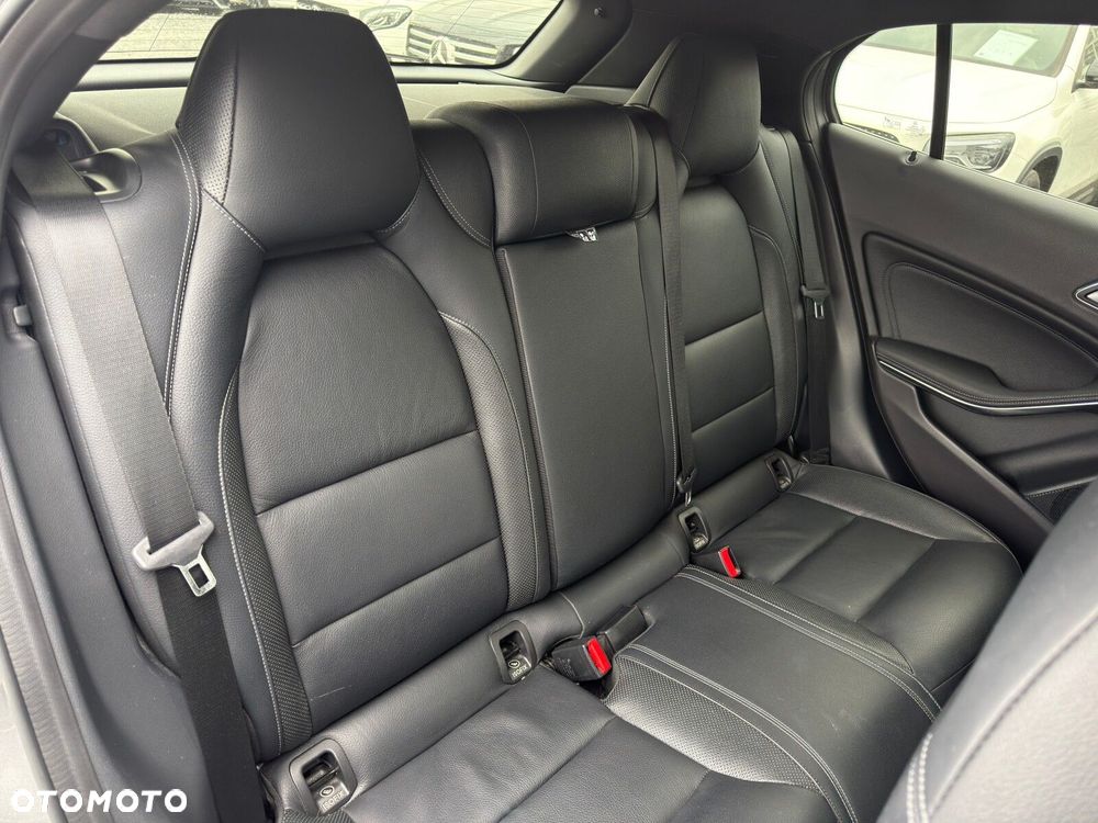 Mercedes-Benz GLA AMG 45 4-Matic - 26