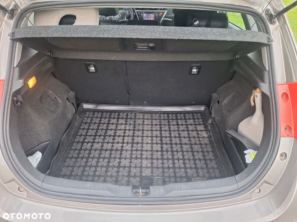 Toyota Auris 1.6 Prestige - 11