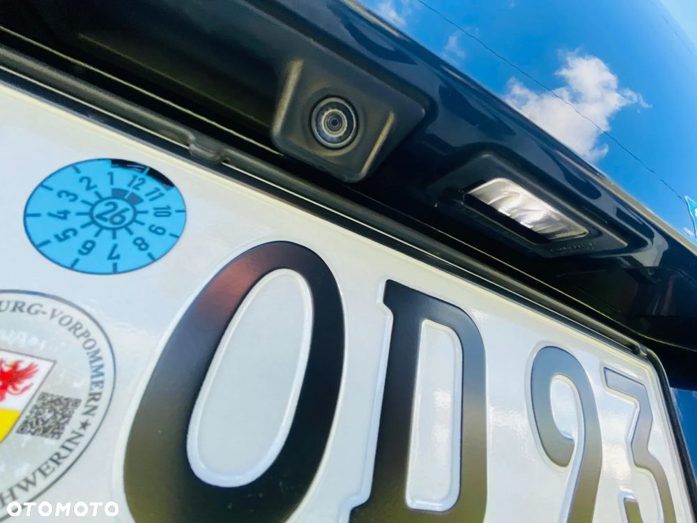 Volkswagen Passat 2.0 TDI DPF DSG Highline - 29