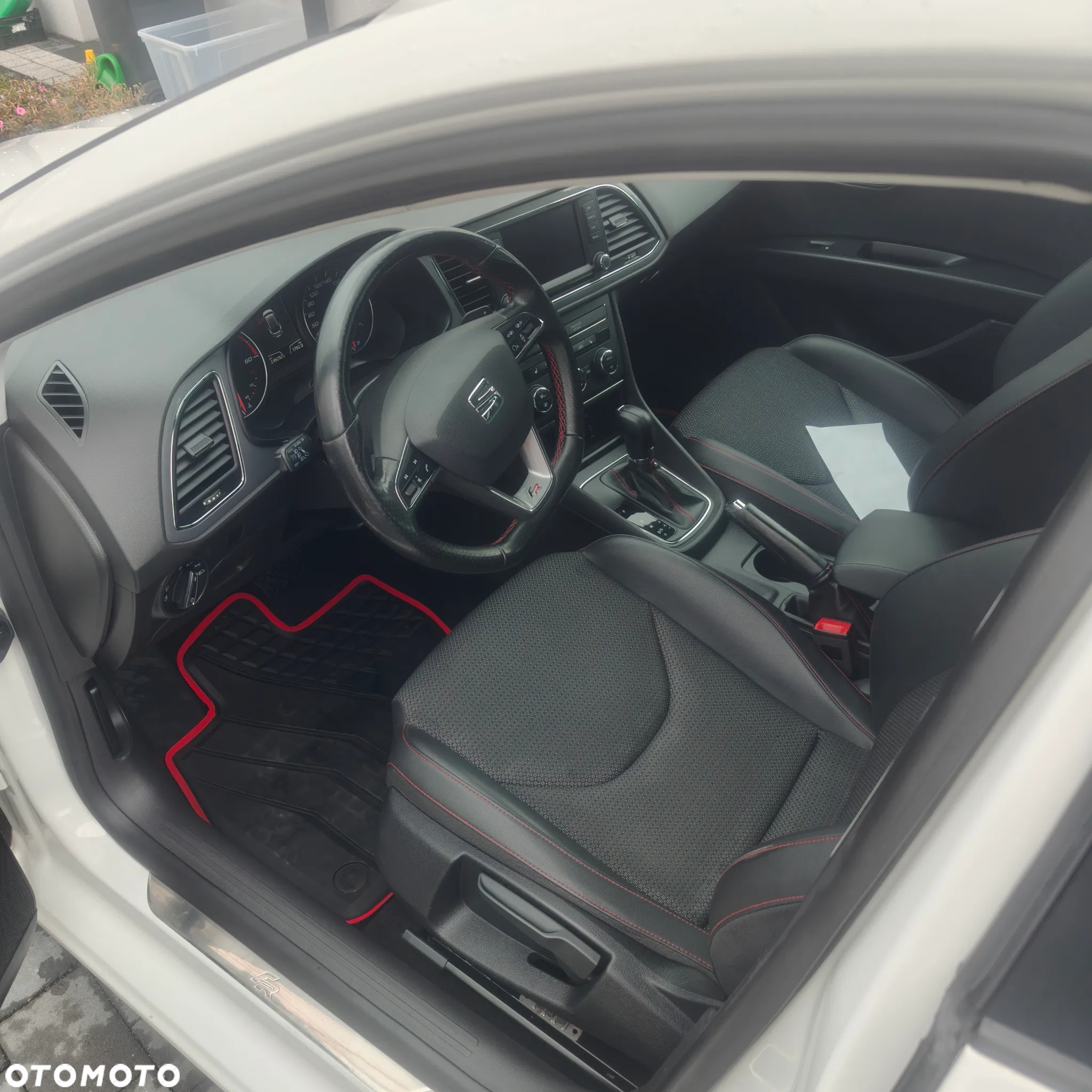 Seat Leon 2.0 TDI DPF Start&Stop DSG FR - 10