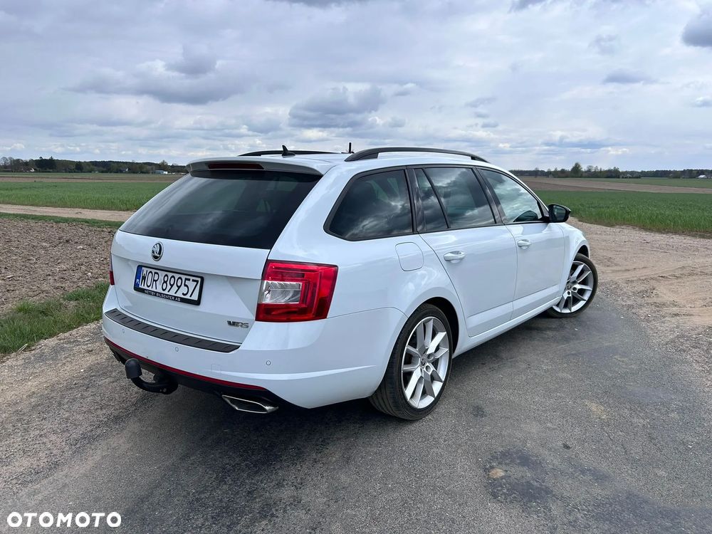 Skoda Octavia 2.0 TDI 4x4 RS DSG - 3