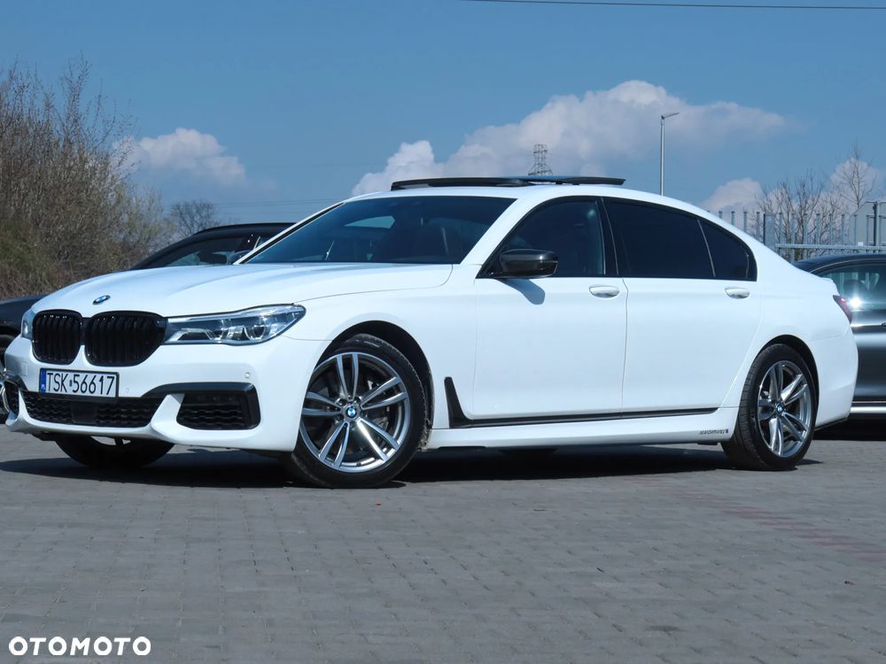 BMW Seria 7 750Li xDrive - 28