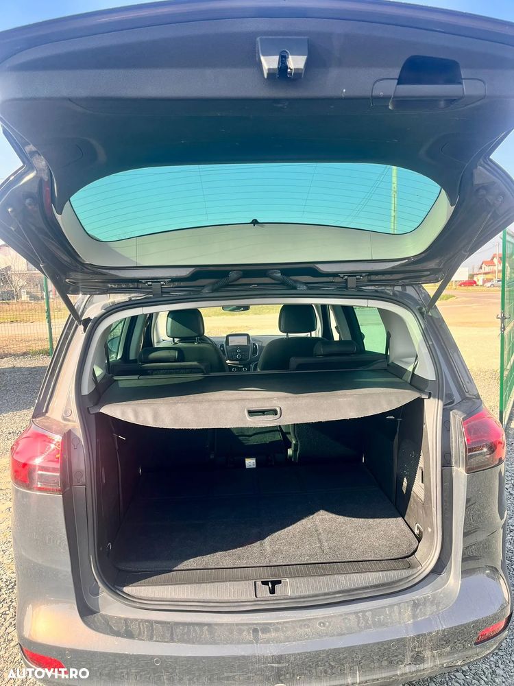 Opel Zafira - 9