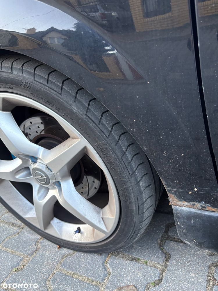 Opel Astra III GTC 1.6 T Cosmo - 12