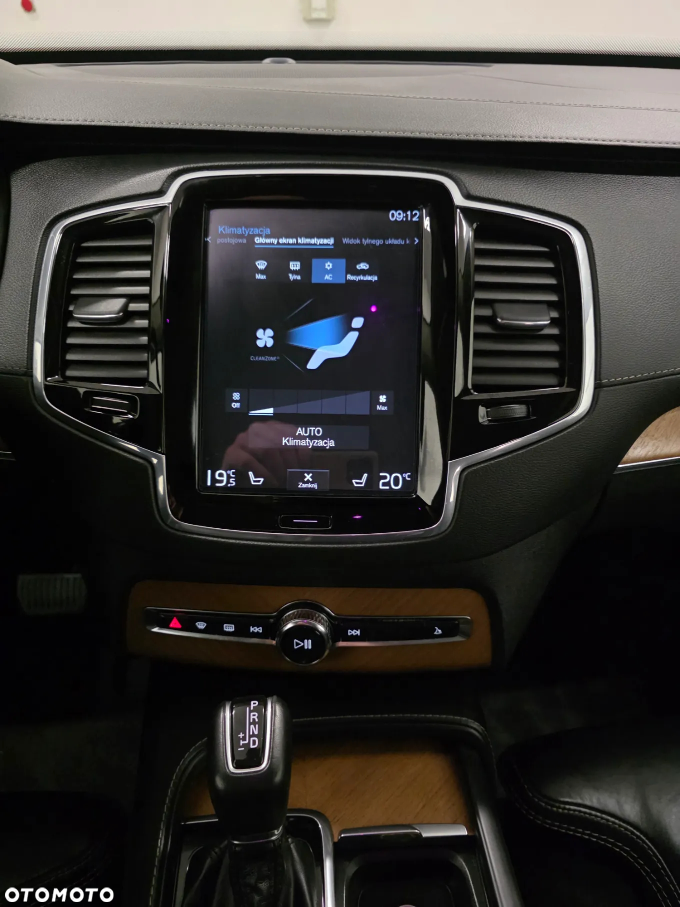Volvo XC 90 D5 AWD R-Design - 13