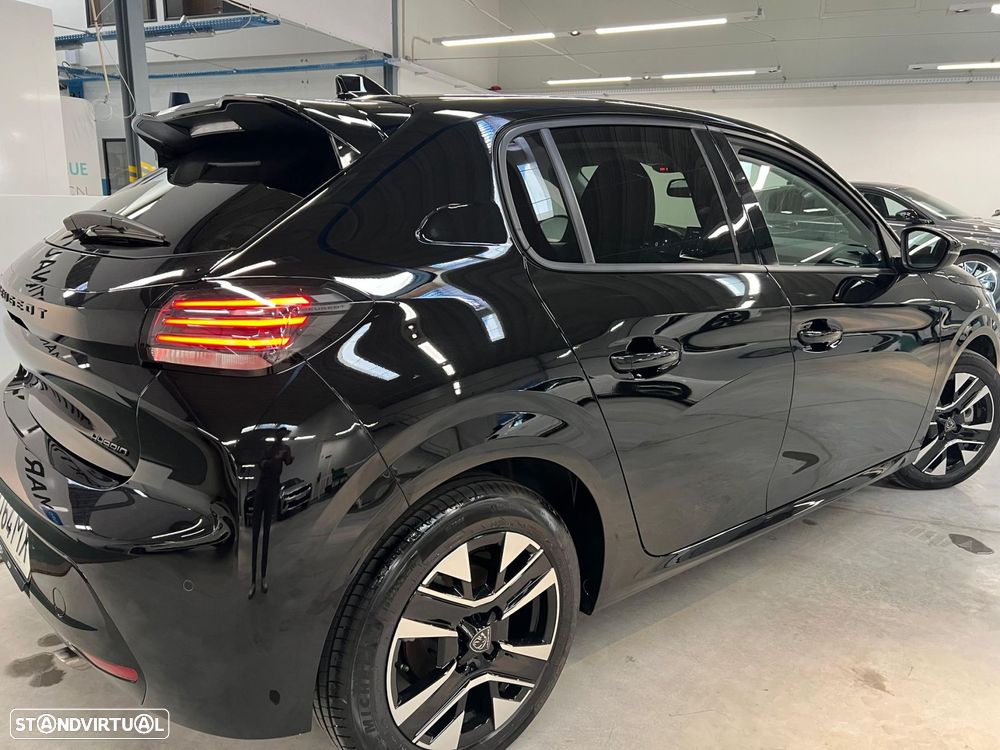 Peugeot 208 1.2 Hybrid Allure e-DCS6 - 8