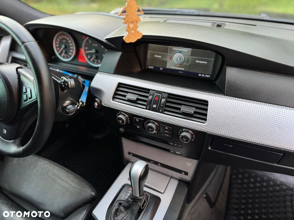 BMW Seria 5 530d Touring - 29