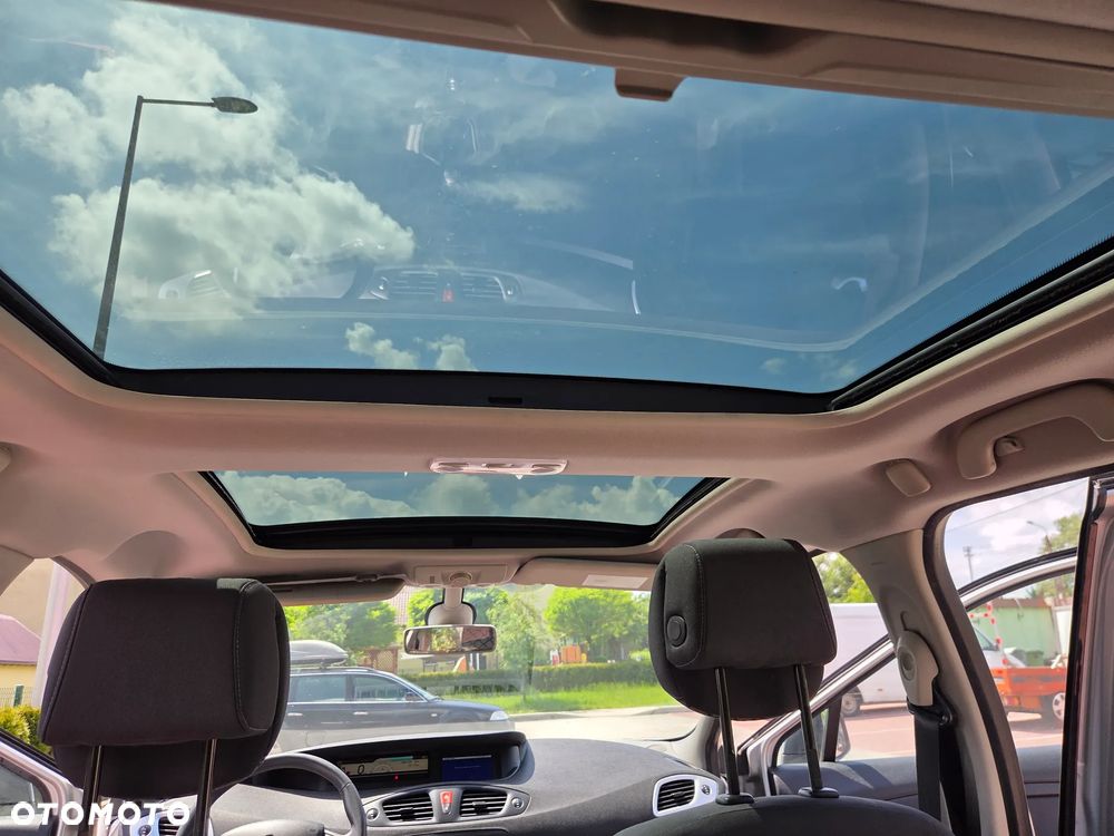 Renault Scenic 1.6 16V 110 LIMITED - 29