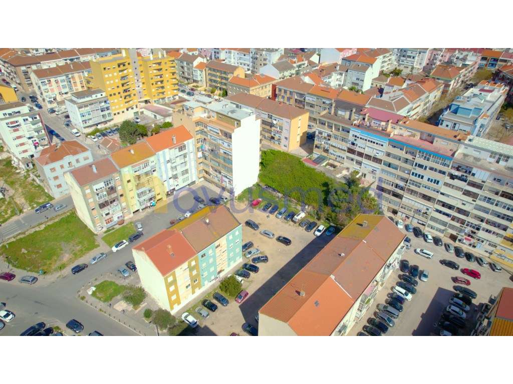 Terreno Urbano com PIP Aprovado para construção de 24 Fogos - Grande imagem: 3/8
