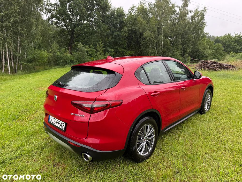 Alfa Romeo Stelvio 2.2 16V AT8 Q4 Business - 6