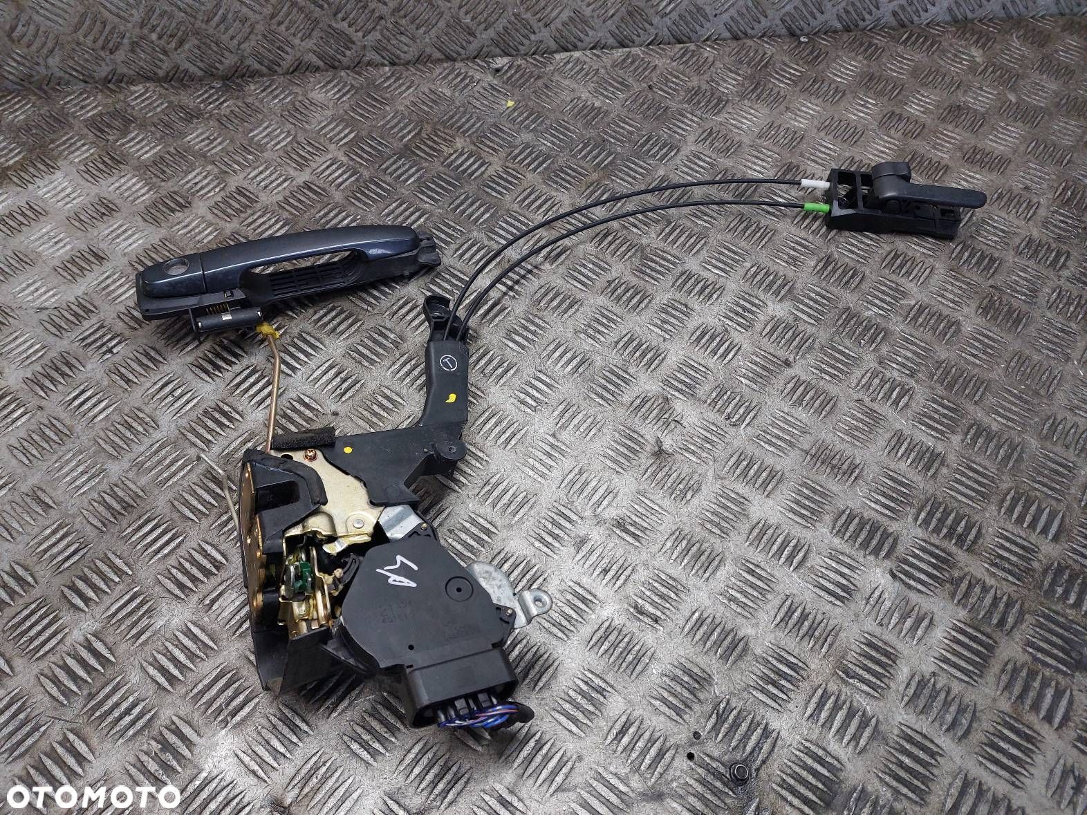ZAMEK DRZWI LEWY PRZÓD + KLAMKA ZEWNĘTRZNA TOYOTA RAV4 II LIFT - 1