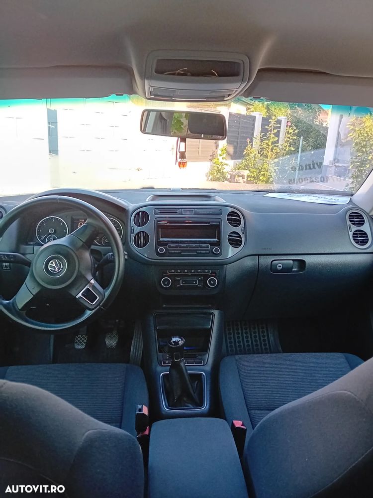 Volkswagen Tiguan - 9
