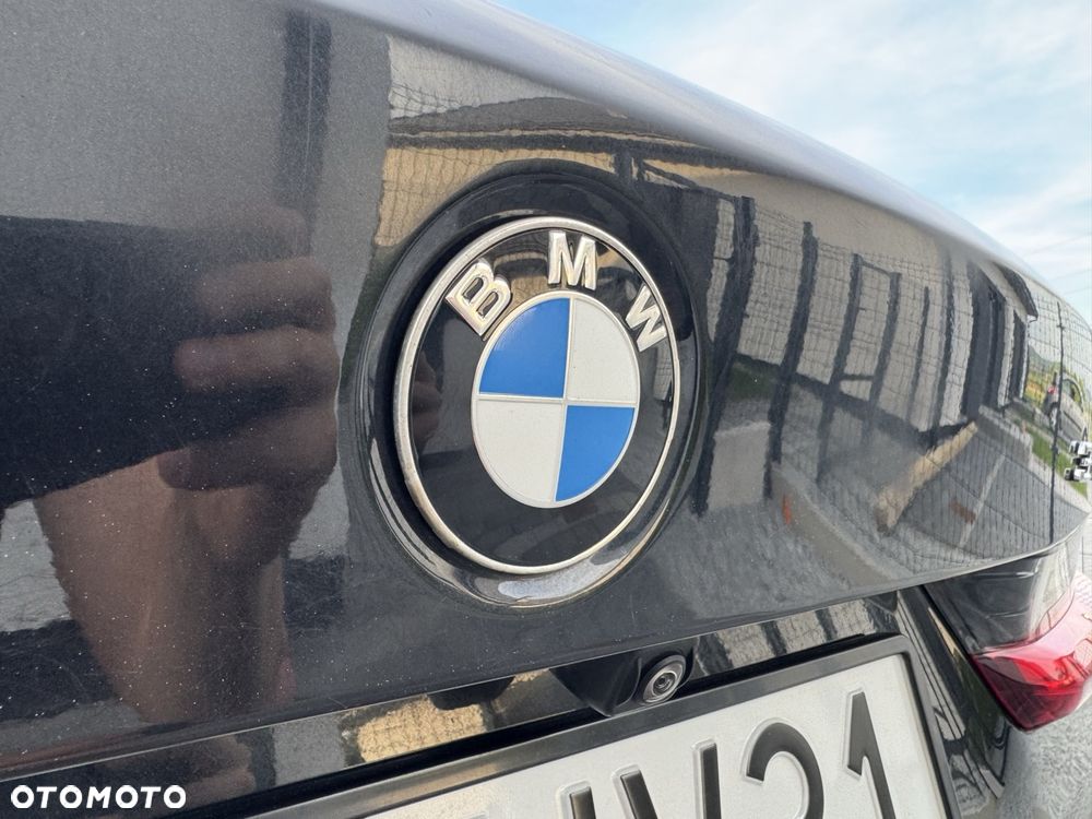 BMW Seria 3 330i xDrive M Sport sport - 15